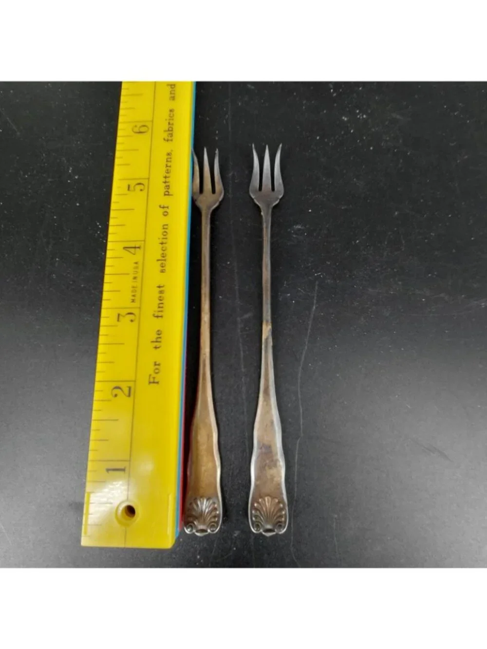 Vintage Rogers & Hamilton Classic Shell Silverplate Cocktail Forks Set 2 USA